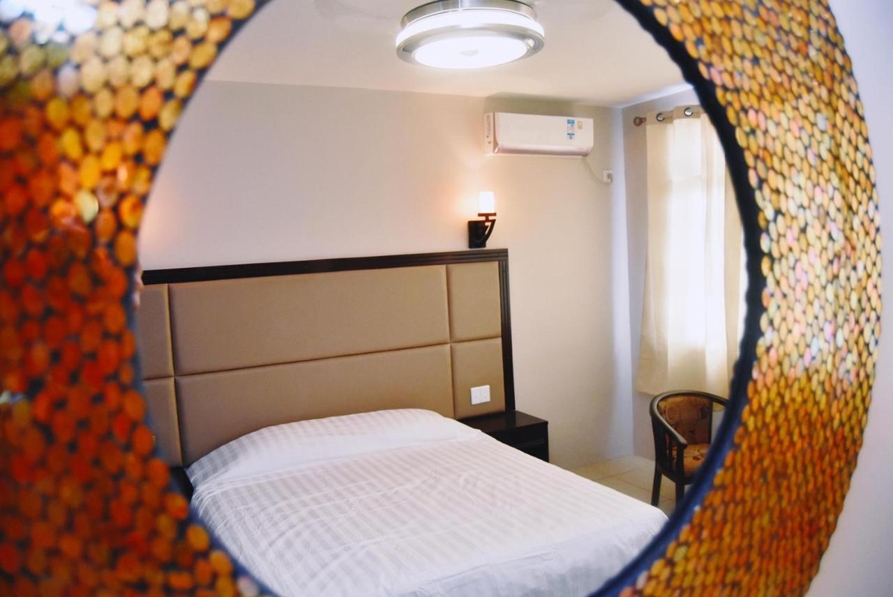 Le Sanita Hotel Apia Extérieur photo